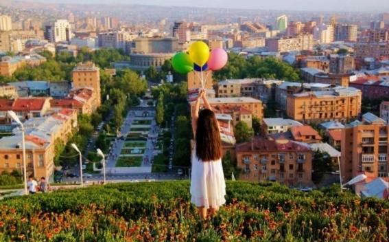 Capsule Hostel In The Old City Of Jerevan Buitenkant foto